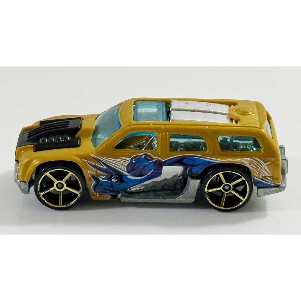 Hot‎ Wheels Rollin Thunder Toy Car Kids 1:64 Gold Blue Dragon Graphics B23